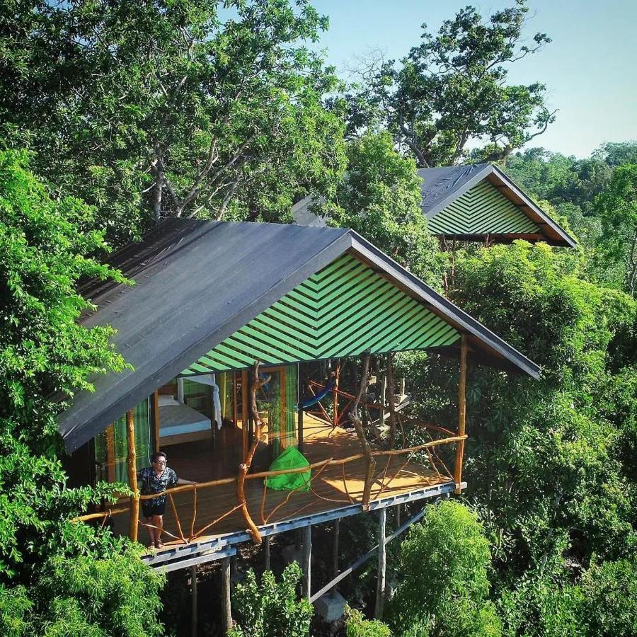 Araya Dive Resort Togean Bomba Exterior photo